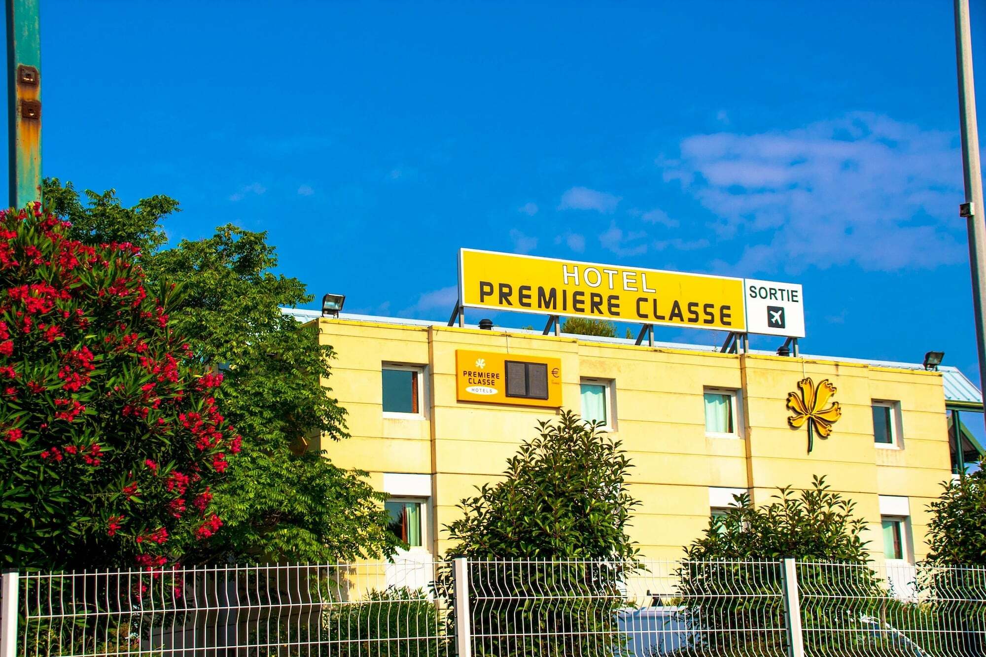 Greet Hotel Montpellier Aeroport Parc Des Expos Mauguio Exterior foto
